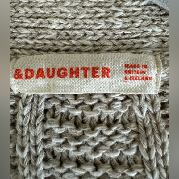 $550 & Daughter  Cable Knit Chunky Button Down Designer Tan Cardigan Sweater XS - Picture 5 of 8